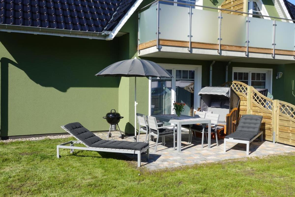 Ferienwohnung De Windroos Born Exterior photo